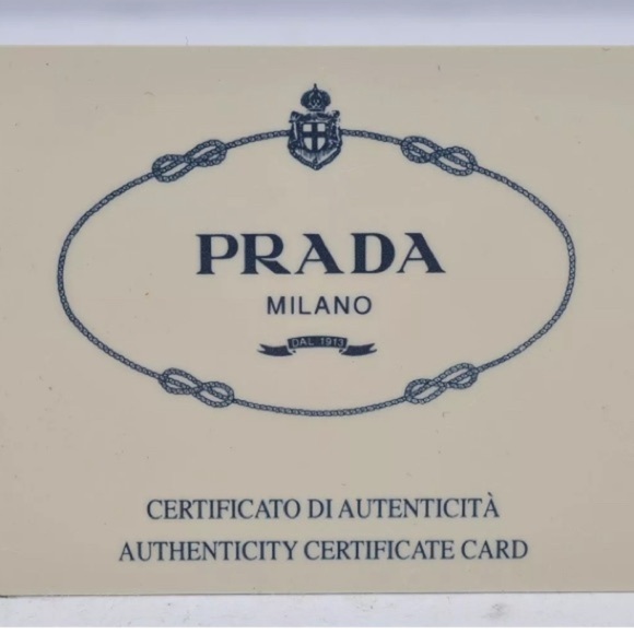 Prada White Tote Bag with Sleek Design - Picture 6 of 12